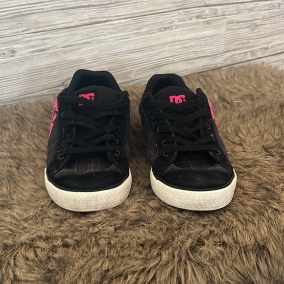 DC women’s chelsea shoe Sz 10 black - Picture 2 of 4